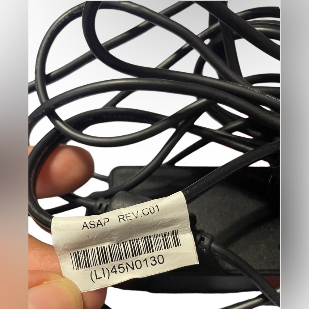 Lenovo Laptop charger - Picture 4 of 4